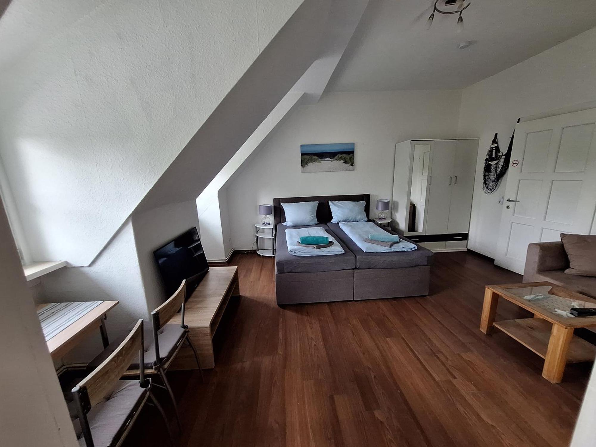 Nordseehostel Am Bahnhof Занде Экстерьер фото