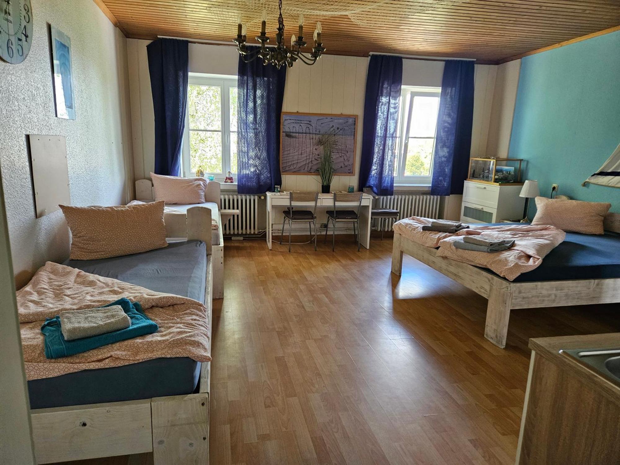 Nordseehostel Am Bahnhof Занде Экстерьер фото