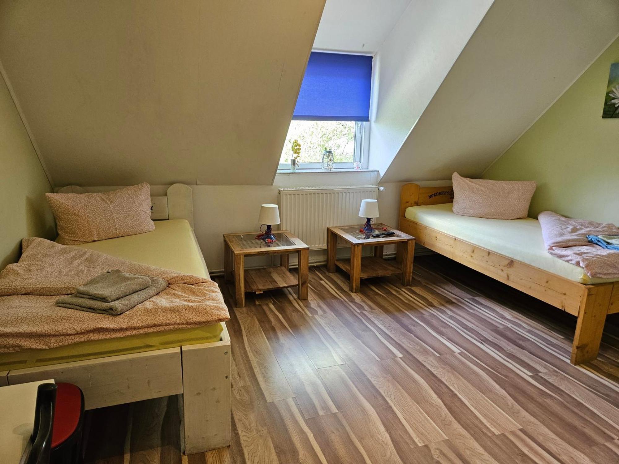 Nordseehostel Am Bahnhof Занде Экстерьер фото