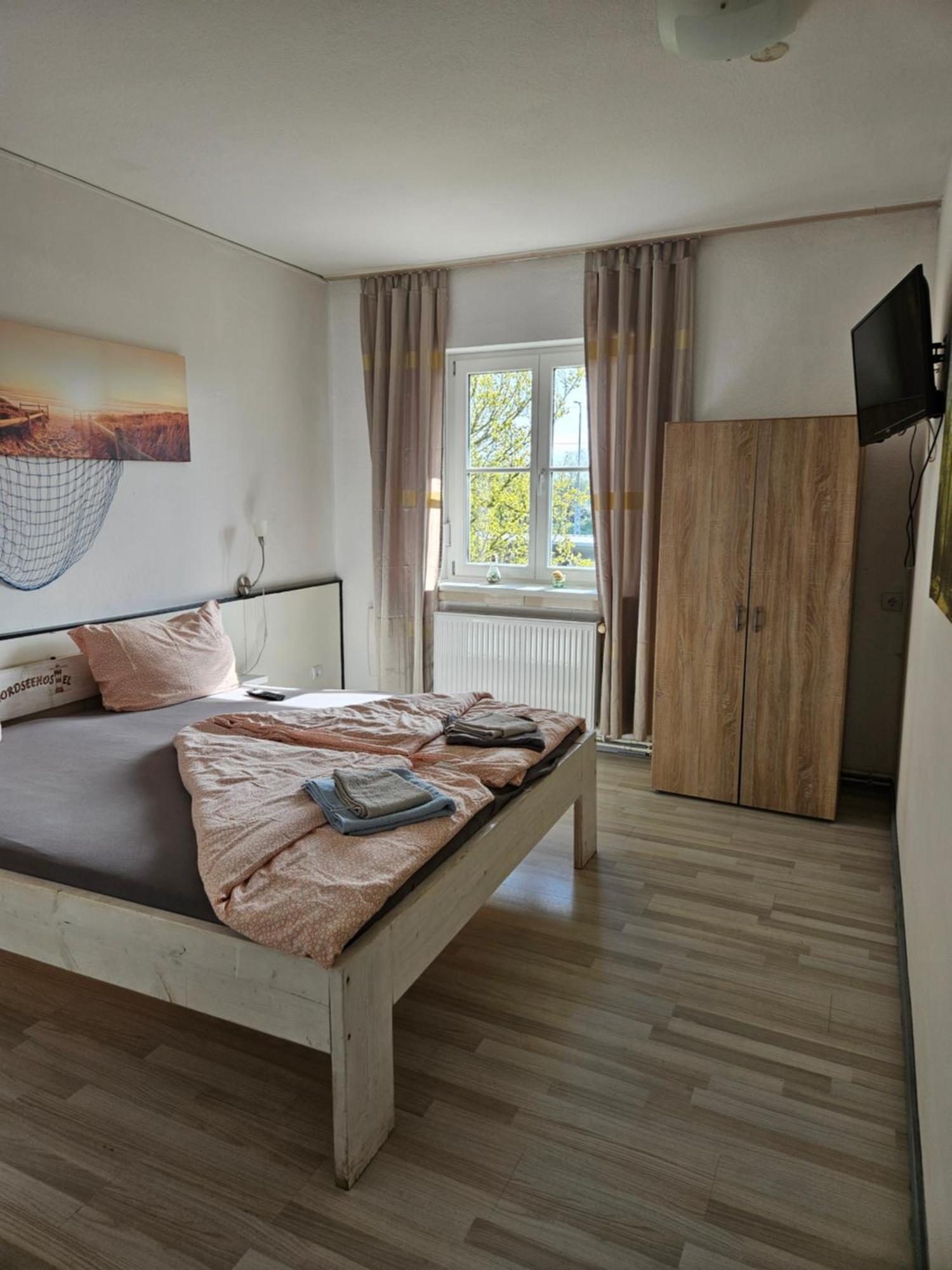 Nordseehostel Am Bahnhof Занде Экстерьер фото